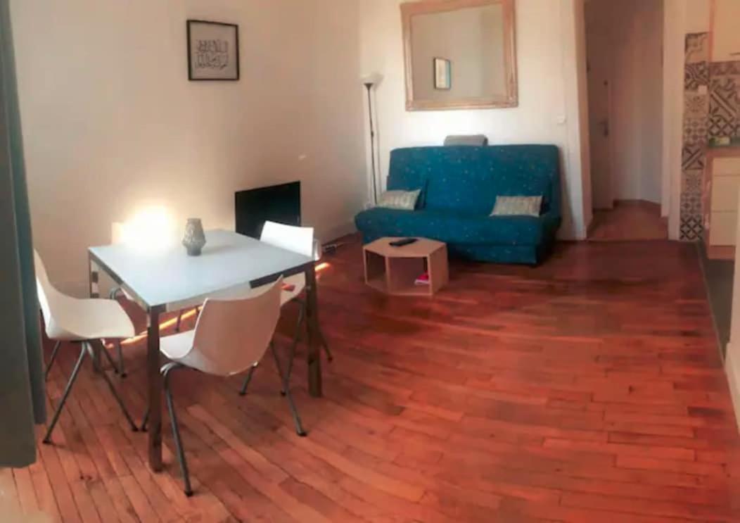 L'isenbart, De Charme Et Besançon